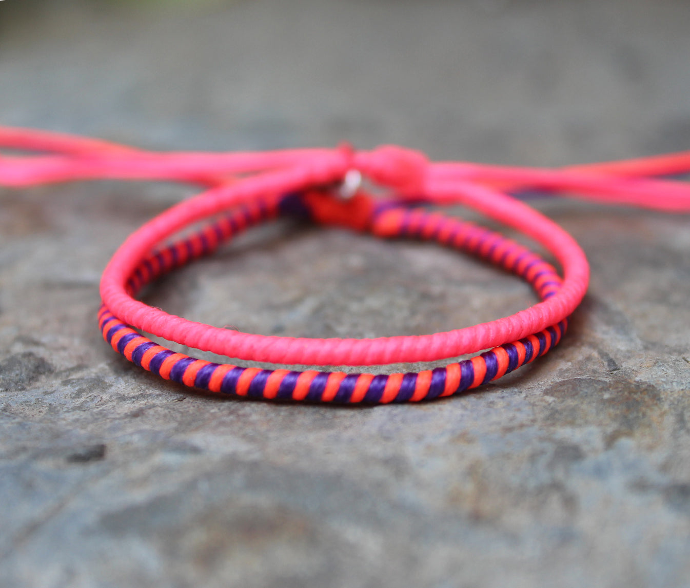 Loop 2 Thin Bracelet Set 04